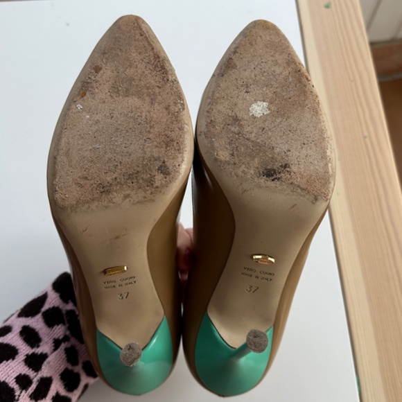 Sergio Rossi Tan and Turquoise Toecap Pumps - Picture 6 of 7
